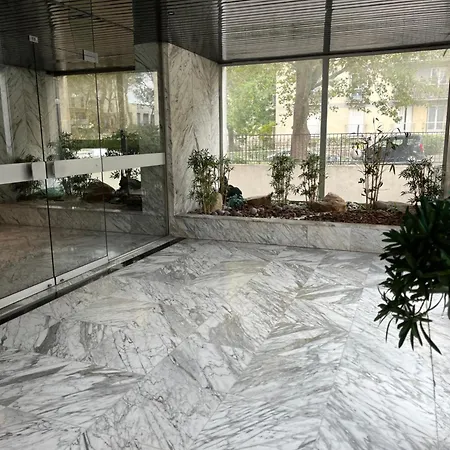 Apartment Terrasse Avec Vue, Proche Bercy-paris, 3 Pieces Spacieux Et Confort *