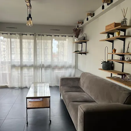 Terrasse Avec Vue, Proche Bercy-paris, 3 Pieces Spacieux Et Confort Apartment *